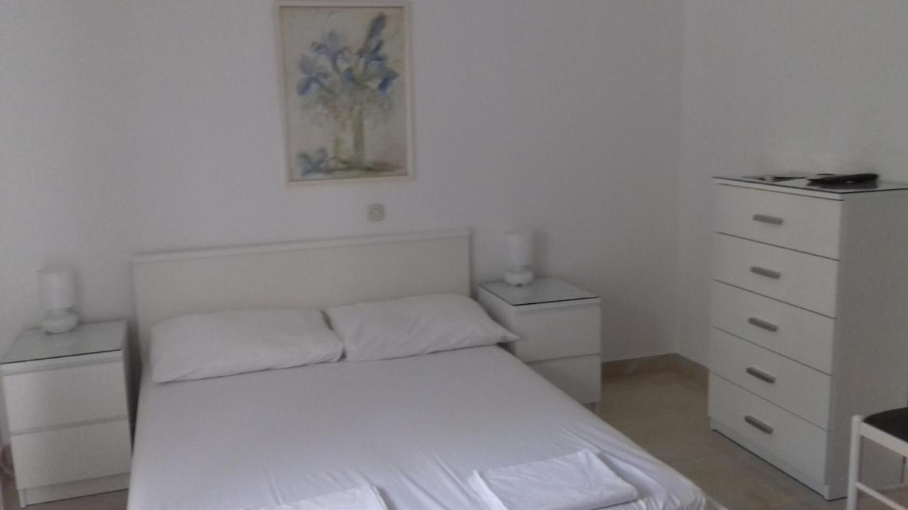 Apartments Lara Podgora Eksteriør bilde